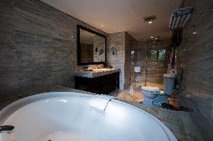 King Suite Balcony